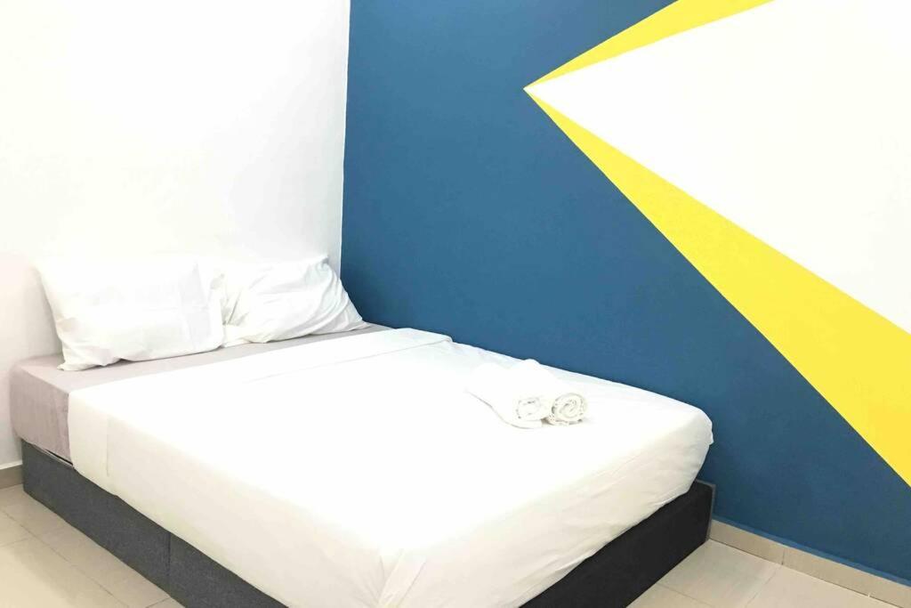 22Pax :Taman Pelangi Party House Nearby Midvelly Villa Johor Bahru Eksteriør bilde