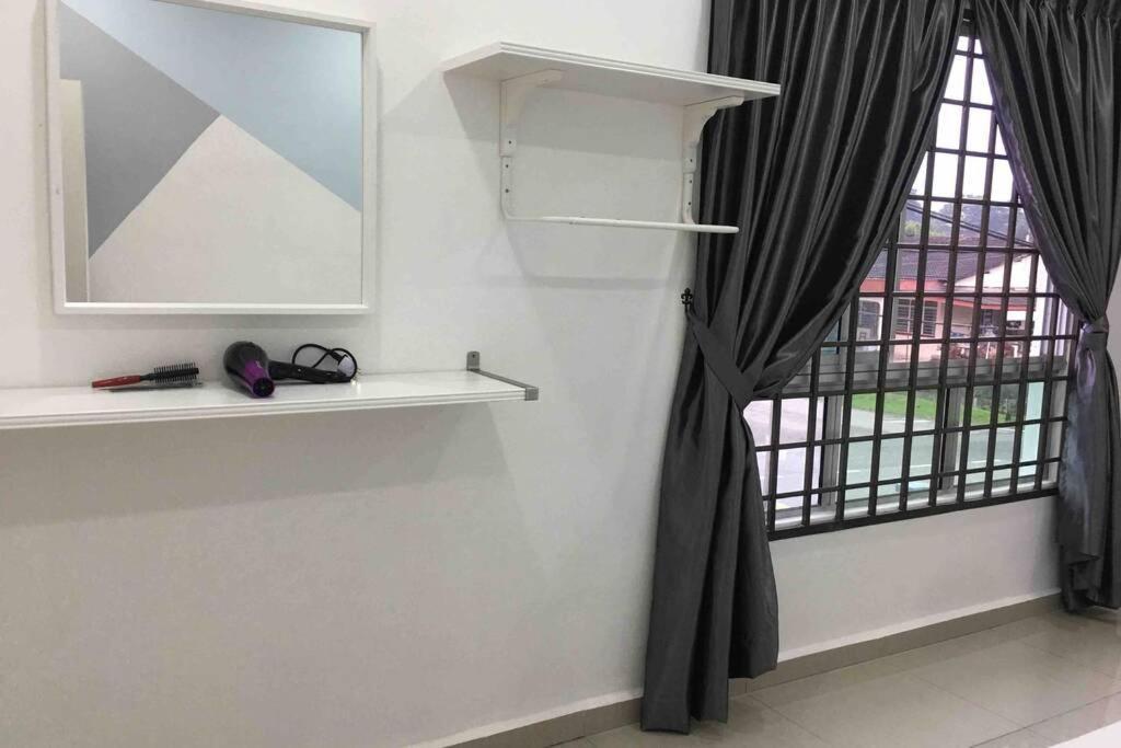 22Pax :Taman Pelangi Party House Nearby Midvelly Villa Johor Bahru Eksteriør bilde